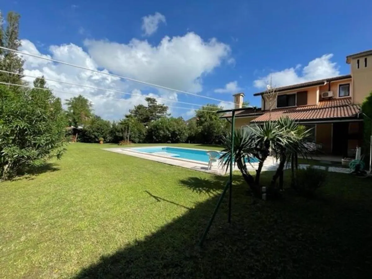 Fantastic Villa With Pool Surrounded By Nature Albarella Island 0*,